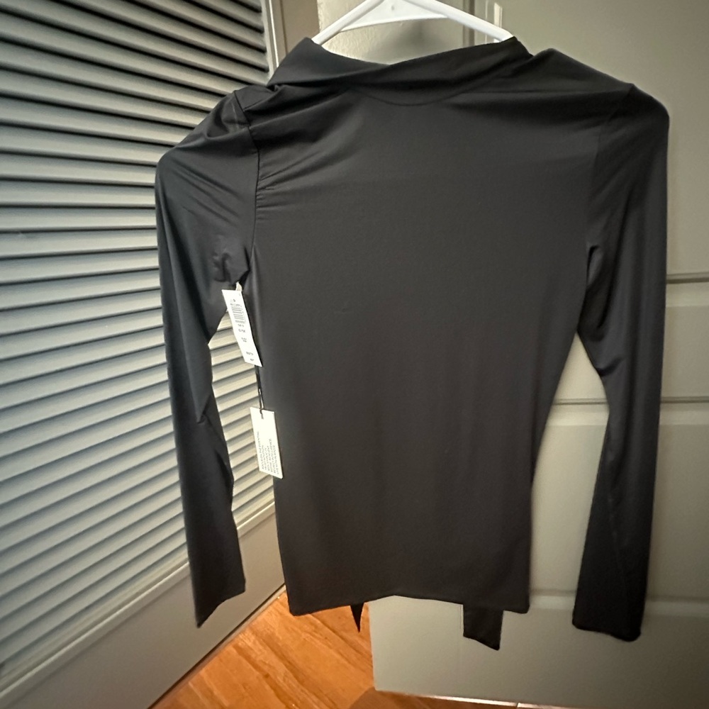 Aritzia Babaton Clyde Long Sleeves Top